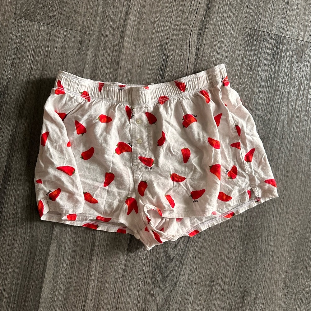 Women's Red chili pepper Patterned Shorts